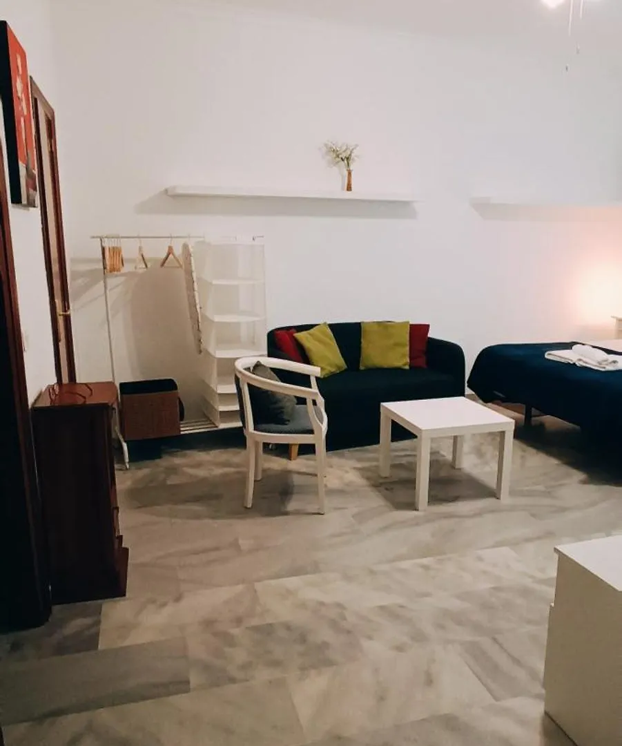 Estudios Santos Malaga